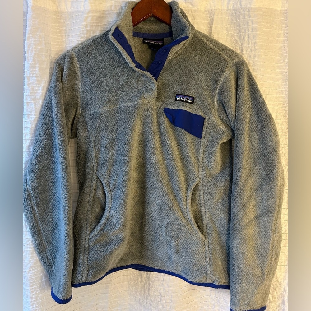 Patagonia Gray and Blue Fleece Jacket